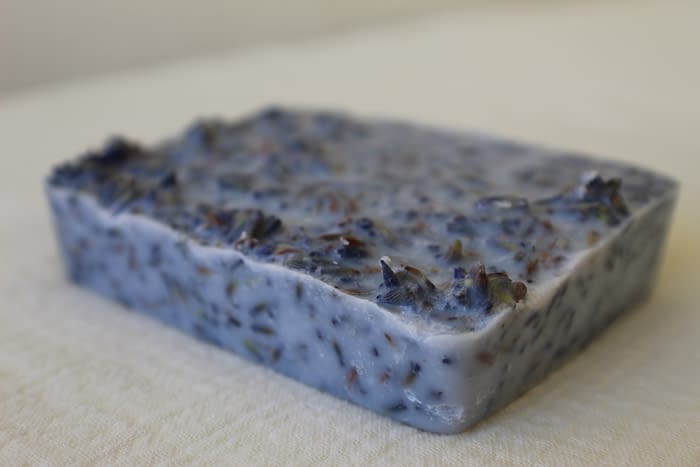 Lavender Luxe Exfoliating Lotion Bar